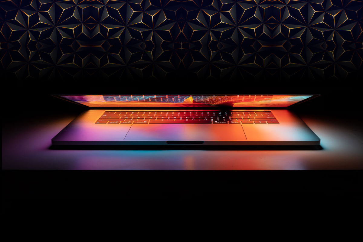 Laptop mit bunten Farben